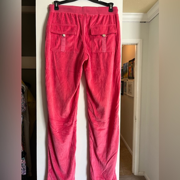 Sweatsuit! - Picture 6 of 6